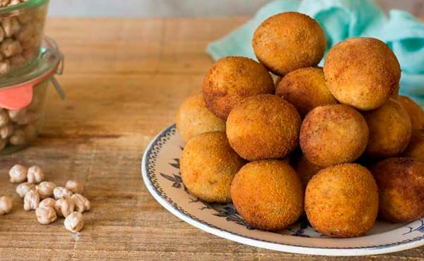 Croquetas de garbanzos y berenjenas